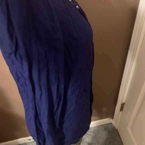 Banana Republic Blouse  - Picture 12 of 16